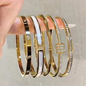 Jewelry & Accessories